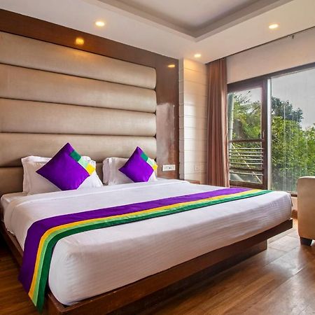 Treebo Premium Queen Of Hills Near Mall Road Mussoorie Buitenkant foto